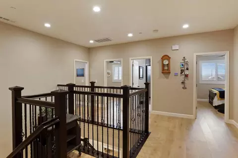 Entry Way - 23346 S Frederick Rd, Ripon, CA 95366 photo 8 of 11