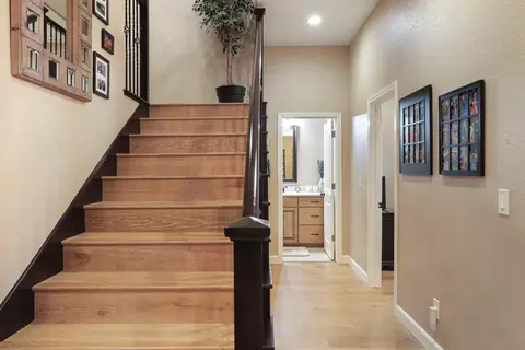 Entry Way - 23346 S Frederick Rd, Ripon, CA 95366 photo 4 of 11