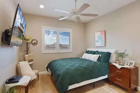 Bedroom - 23346 S Frederick Rd, Ripon, CA 95366 photo 3 of 8