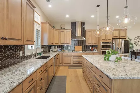 Kitchen - 23346 S Frederick Rd, Ripon, CA 95366 photo 5 of 7