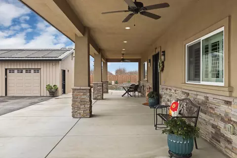 Exterior - 23346 S Frederick Rd, Ripon, CA 95366 photo 5 of 25