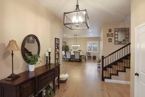 Entry Way - 23346 S Frederick Rd, Ripon, CA 95366 photo 2 of 11
