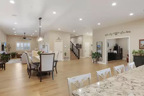 Entry Way - 23346 S Frederick Rd, Ripon, CA 95366 photo 5 of 11