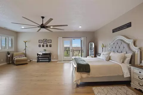 Bedroom - 23346 S Frederick Rd, Ripon, CA 95366 photo 6 of 8