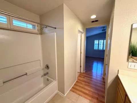 Bath - 2385 Roualt St, Davis, CA 95618 photo 5 of 5