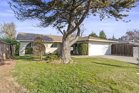 Exterior - 2807 Layton Dr, Davis, CA 95618 photo 4 of 7