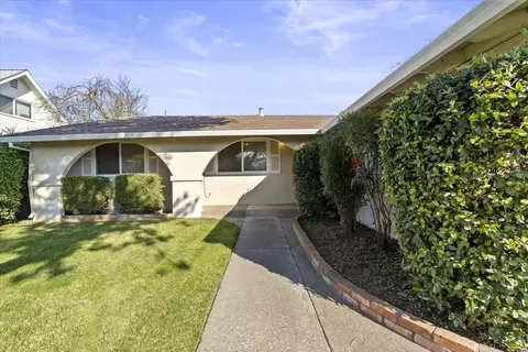 Exterior - 2807 Layton Dr, Davis, CA 95618 photo 6 of 7