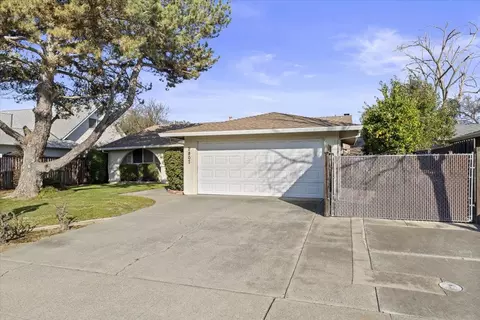 Exterior - 2807 Layton Dr, Davis, CA 95618 photo 5 of 7