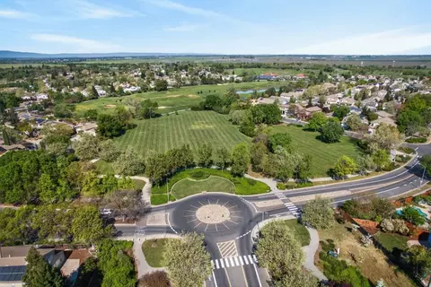 View/Area - 2115 Bearden St, Davis, CA 95618 photo 1 of 7