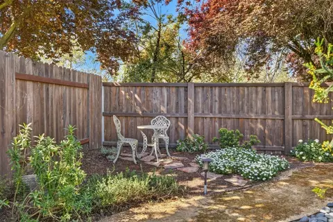 Exterior - 2115 Bearden St, Davis, CA 95618 photo 13 of 16