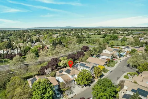 View/Area - 2115 Bearden St, Davis, CA 95618 photo 2 of 7