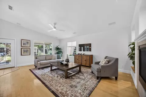 Living - 2115 Bearden St, Davis, CA 95618 photo 6 of 9