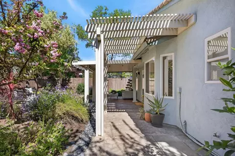 Exterior - 2115 Bearden St, Davis, CA 95618 photo 14 of 16