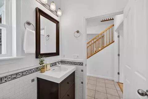 Entry Way - 2115 Bearden St, Davis, CA 95618 photo 2 of 5