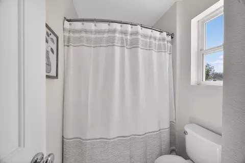 Bath - 2115 Bearden St, Davis, CA 95618 photo 9 of 9