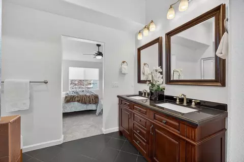 Bath - 2115 Bearden St, Davis, CA 95618 photo 7 of 9