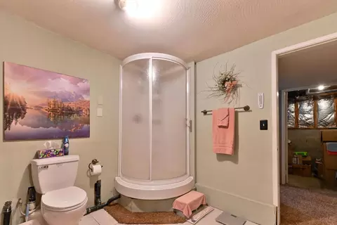 Bath - 24214 N Oxbow Ln, Sonora, CA 95370 photo 5 of 5
