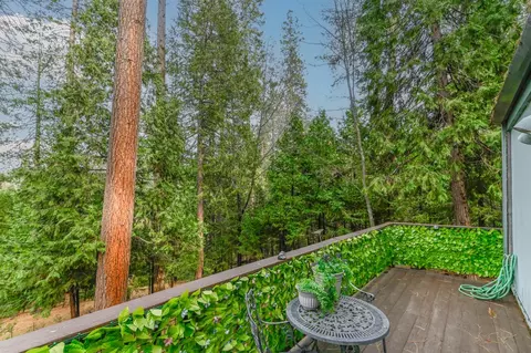 Exterior - 24214 N Oxbow Ln, Sonora, CA 95370 photo 4 of 10