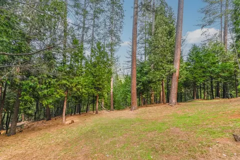 Exterior - 24214 N Oxbow Ln, Sonora, CA 95370 photo 8 of 10
