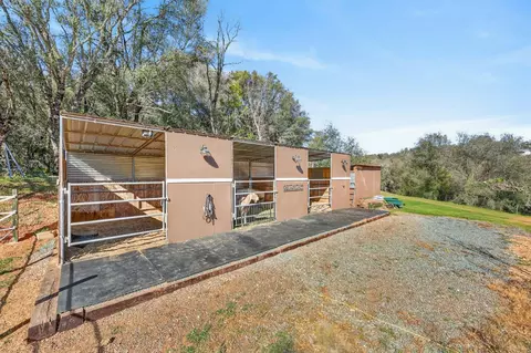 12114 Wolf Rd, Grass Valley, CA 95949 photo 39