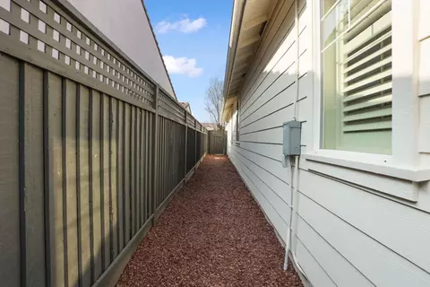 Exterior - 538 New Haven Dr, Tracy, CA 95377 photo 17 of 27
