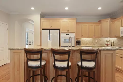 Kitchen - 538 New Haven Dr, Tracy, CA 95377 photo 3 of 8