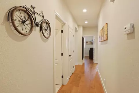 Entry Way - 538 New Haven Dr, Tracy, CA 95377 photo 3 of 5