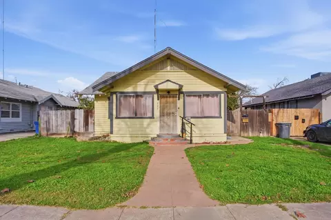 925 W 21st St, Merced, CA 95340 photo 1