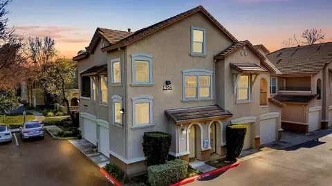 1348 Milano Dr #1, West Sacramento, CA 95691