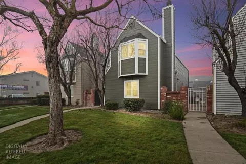 412 Golf Cir #E, Manteca, CA 95337 photo 1