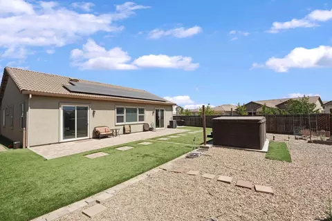 Exterior - 2013 Van Ruiten Dr, Lodi, CA 95242 photo 3 of 21