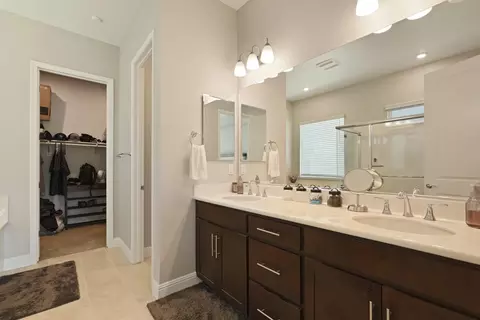 Entry Way - 2013 Van Ruiten Dr, Lodi, CA 95242 photo 2 of 6