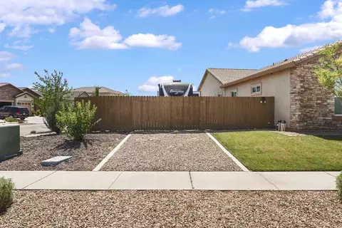 Exterior - 2013 Van Ruiten Dr, Lodi, CA 95242 photo 19 of 21