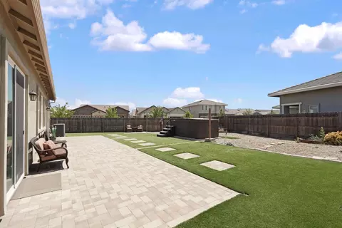 Exterior - 2013 Van Ruiten Dr, Lodi, CA 95242 photo 18 of 21
