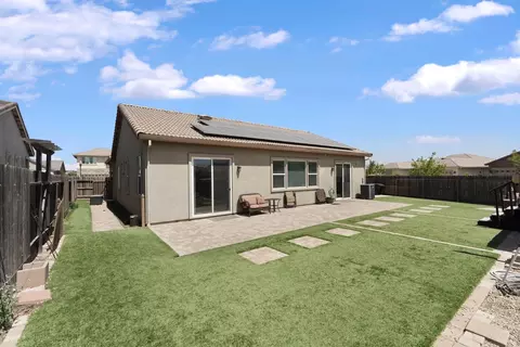 Exterior - 2013 Van Ruiten Dr, Lodi, CA 95242 photo 15 of 21
