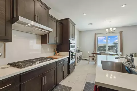 Kitchen - 2013 Van Ruiten Dr, Lodi, CA 95242 photo 4 of 6