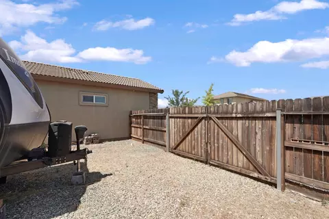 Exterior - 2013 Van Ruiten Dr, Lodi, CA 95242 photo 6 of 21