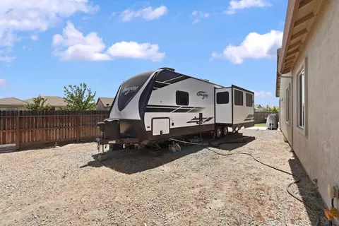 Exterior - 2013 Van Ruiten Dr, Lodi, CA 95242 photo 10 of 21
