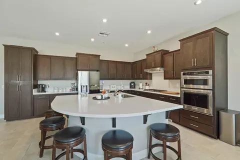 Kitchen - 2013 Van Ruiten Dr, Lodi, CA 95242 photo 3 of 6