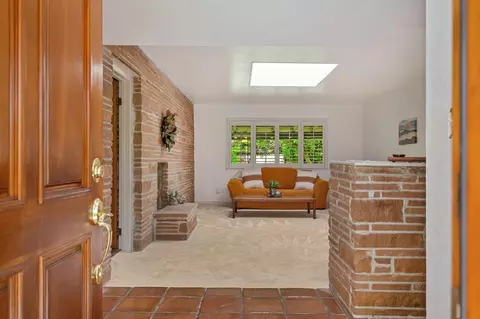 Entry Way - 1451 Mcclaren Dr, Carmichael, CA 95608 photo 3 of 6