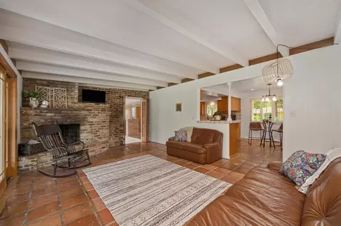 Living - 1451 Mcclaren Dr, Carmichael, CA 95608 photo 7 of 10