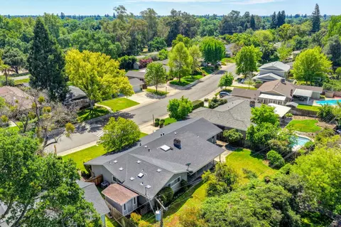 View/Area - 1451 Mcclaren Dr, Carmichael, CA 95608 photo 4 of 15