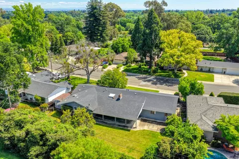 View/Area - 1451 Mcclaren Dr, Carmichael, CA 95608 photo 6 of 15