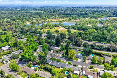 View/Area - 1451 Mcclaren Dr, Carmichael, CA 95608 photo 11 of 15