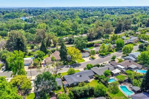 View/Area - 1451 Mcclaren Dr, Carmichael, CA 95608 photo 8 of 15