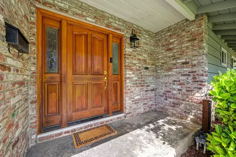 Entry Way - 1451 Mcclaren Dr, Carmichael, CA 95608 photo 2 of 6