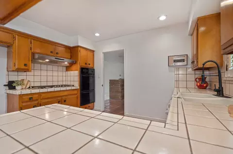 Kitchen - 1451 Mcclaren Dr, Carmichael, CA 95608 photo 7 of 7