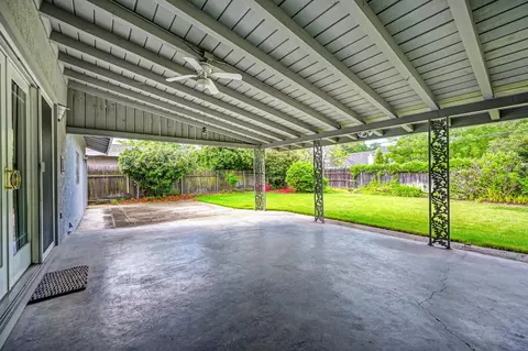 Exterior - 1451 Mcclaren Dr, Carmichael, CA 95608 photo 4 of 27