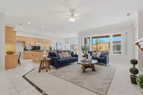 4127 Tahoe Vista Dr, Rocklin, CA 95765