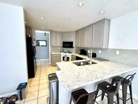 Kitchen - 1017 Stillwater Ln, Modesto, CA 95351 photo 1 of 3